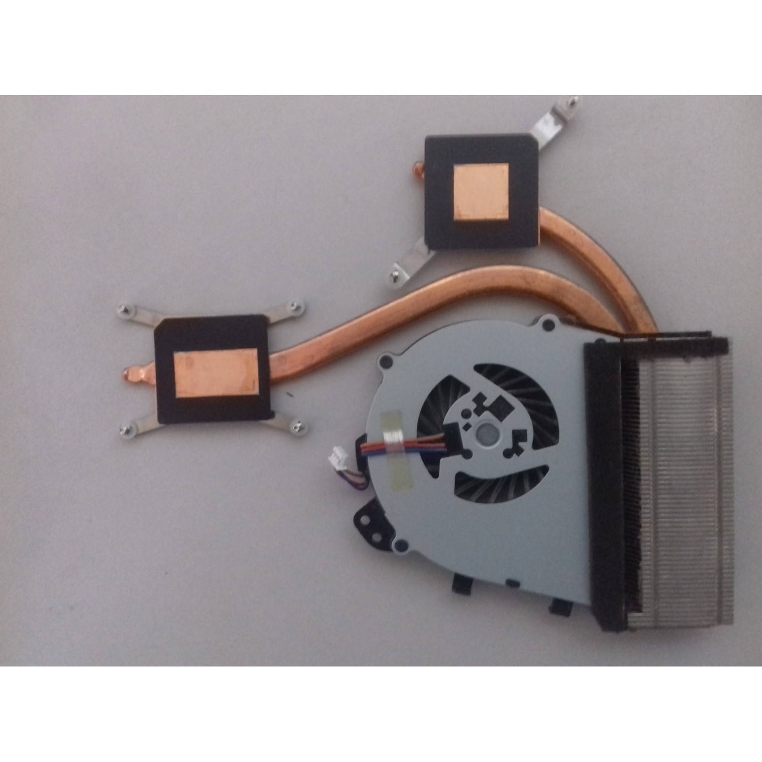 Radiator cu ventilator Sony SVE14
